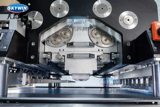 Skywin Two Colors Chocolate Filled Cookie Date Bar Biscuit Making Machine