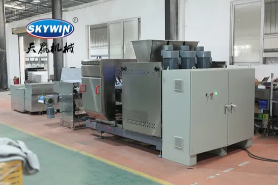Skywin 400mm Small Salty Pretzel Biscuit Making Machine Production Line