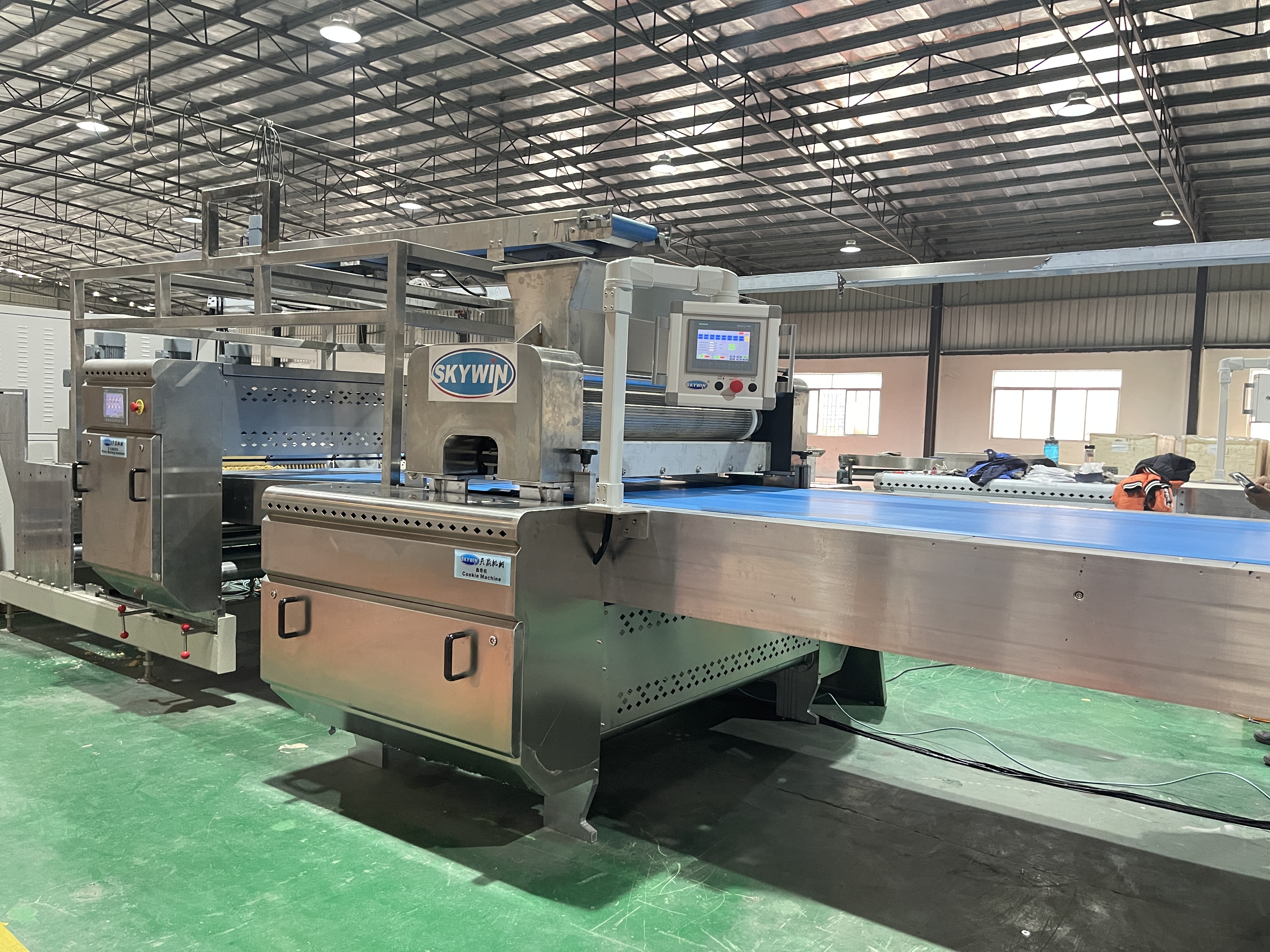 Salty Pretzel Thin Crispy Biscuit Machine
