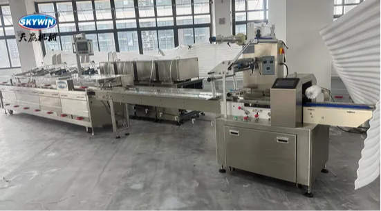 Skywin 3+2 Two Colors Cream Biscuit Sandwiching Machine with Flow Packing