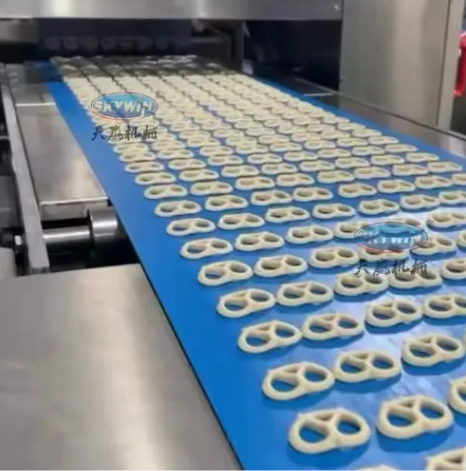 Skywin High Speed Pretzel Biscuit Making Machine Snack Production Line Bakery Equipment