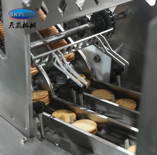 Skywin Two Lanes Jam Cookies Biscuit Cream Sandwiching Machine With On Edge Flow Packing