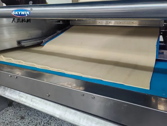 Skywin Automatic Butter Biscuit Soda Cracker Rotary Cookies Machine Production Line